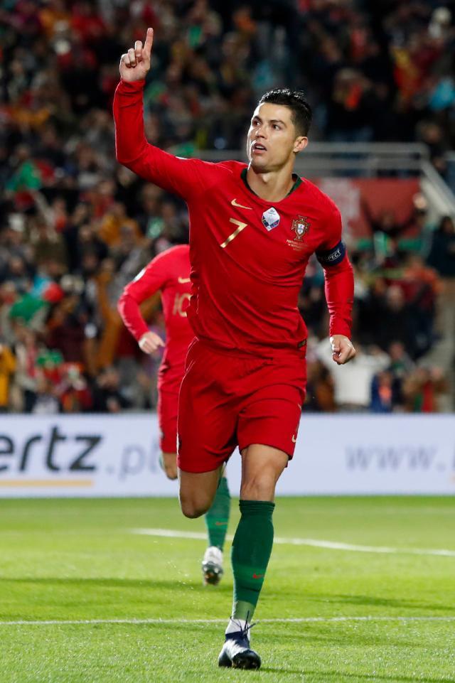 1642341644174024361.jpg C罗.jpg